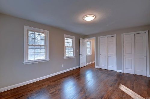 50 Bette Dr, Manchester CT  06040-6814 exterior