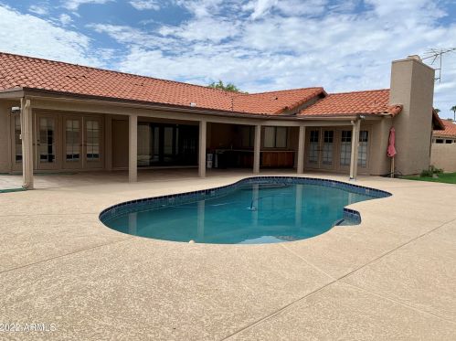 5718 Woodridge Dr, Scottsdale AZ  85254-5997 exterior