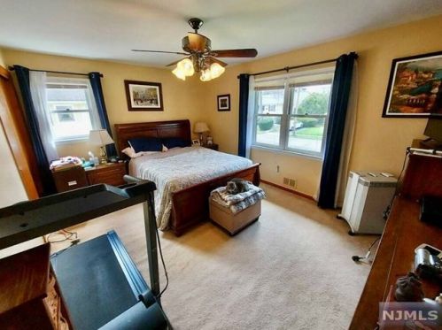 111 Hickory St, Township Of Washington NJ  07676-5213 exterior