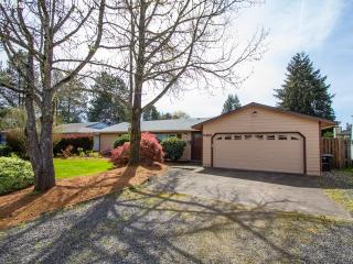 5422 Golden Rd, Beaverton, OR 97123-7801