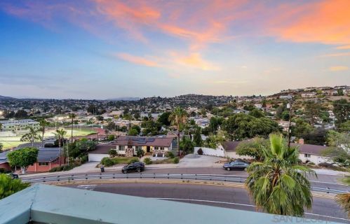 4006 Yale Ave, La Mesa CA  91941-7716 exterior