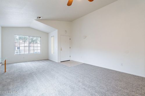 9902 Shadow Glen Ct, Tucson, AZ 85748-3254