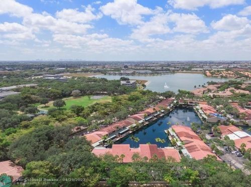 8288 Dundee Ter, Hialeah FL  33016-1405 exterior