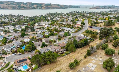 153 Incline Pl, Benicia CA  94510-2726 exterior
