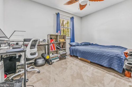 1900 Hedding Rd, Columbus NJ  08022-2067 exterior