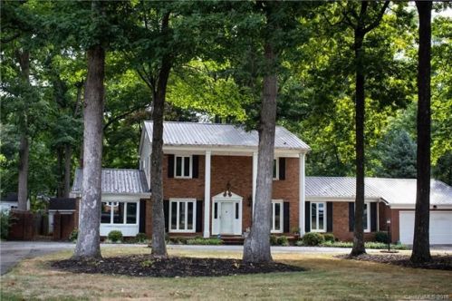 1700 Hobbs Rd, Greensboro, NC 27410-3924