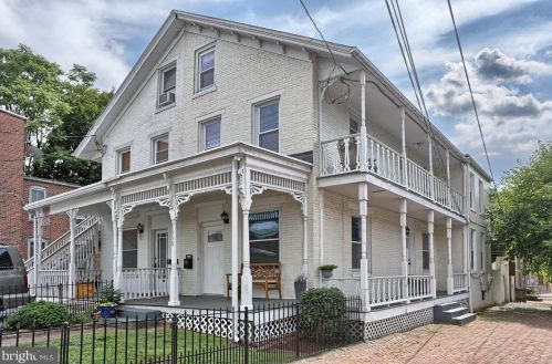 1338 Susquehanna St, Harrisburg, PA 17102-2661
