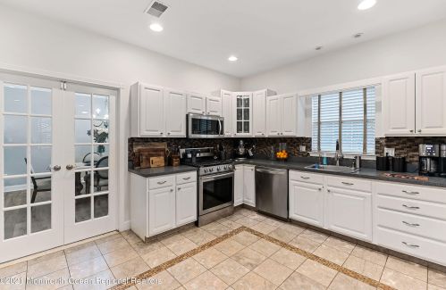 240 Sunnybrook Rd, Jackson Twp NJ  08527-4615 exterior