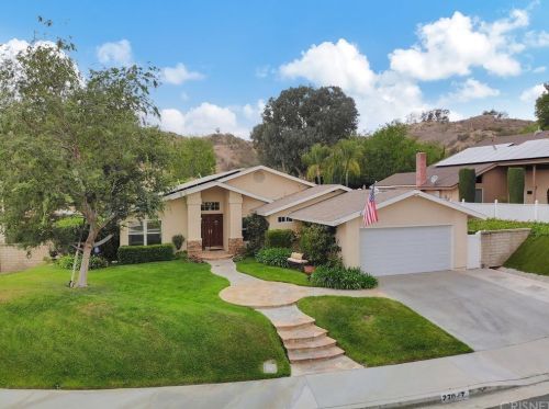 27047 Vista Encantada Dr, Santa Clarita, CA 91354-2245