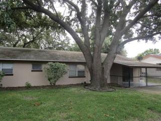 2642 Cherrywood Ln, Titusville, FL 32780-5957
