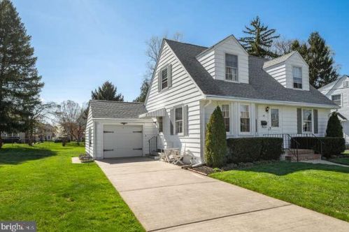 140 Acres Dr, Trenton, NJ 08690-3917