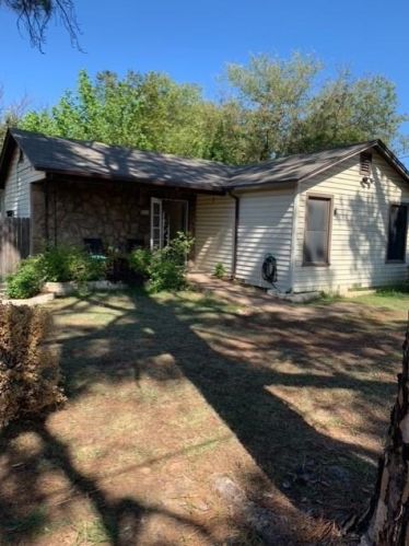 7351 Beaty St, Fort Worth, TX 76112-5835