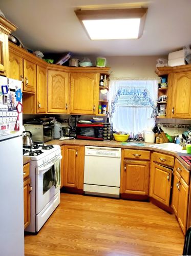 35 Ridgeway Blvd, Bayshore NY  11706-6331 exterior