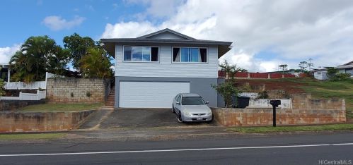 2218 Aumakua St, Pearl City, HI 96782-1359