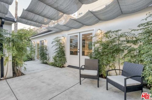 11512 La Maida St, North Hollywood CA  91601-4323 exterior