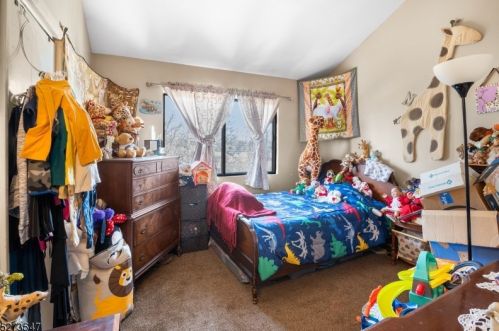 107 River Rd, Nutley NJ  07110-1953 exterior