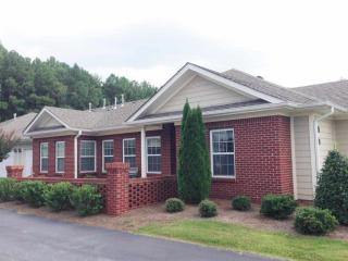 94 Valley Way Cir, Huntsville, AL 35802-2572