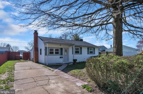 3 Angola Rd, New Castle, DE 19720-3518