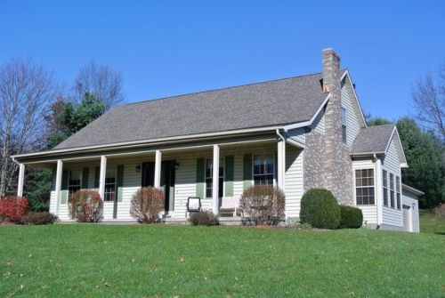1017 Beaver Run Rd, Hebron, OH 43025-9649
