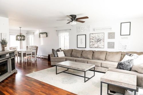 47 Emma Rd, Stamford, CT 06905-2206
