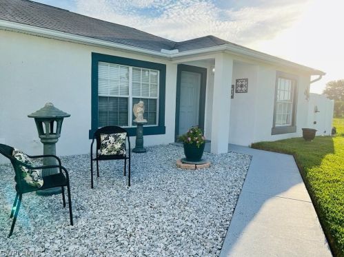 2105 15th St, Cape Coral, FL 33909-1743