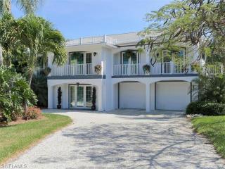 1525 Sand Castle Rd, Sanibel, FL 33957-3648