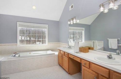 20 Catswamp Rd, Hackettstown NJ  07840-4643 exterior