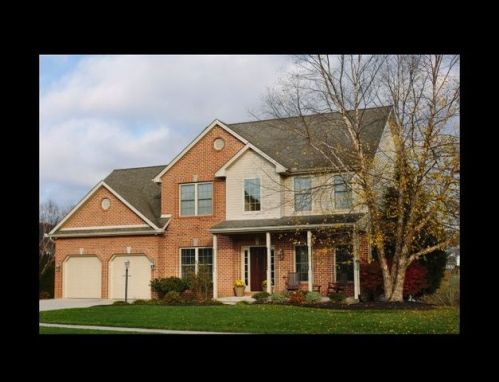 6025 Westbury Dr, West Enola, PA 17025-3313