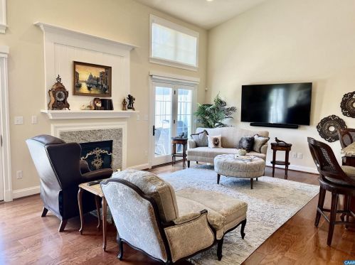 646 Baywick Cir, Crozet VA  22932-1529 exterior
