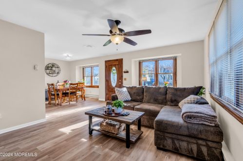 363 Kelly Ave, Bricktown NJ  08724-2230 exterior