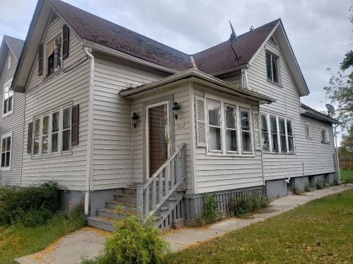 1816 18th St, Milwaukee, WI 53205-1610