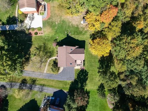 166 Highland Dr, Canonsburg, PA 15317-2708