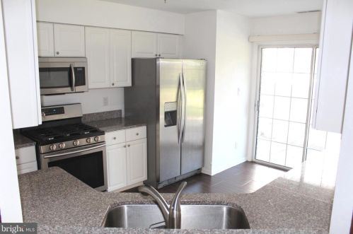 1408 Wharton Rd, Mount Laurel NJ  08054-5298 exterior