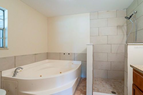 223 Deleon Rd, De Bary FL  32713-3149 exterior