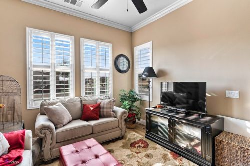 6019 Dubois Pl, Bakersfield CA  93306-7590 exterior