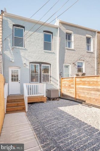 617 18th St, Washington DC 20020-6812 exterior