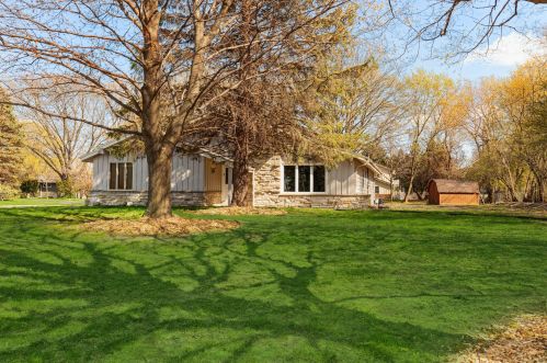 4701 Loomis Rd, Milwaukee WI  53220-4822 exterior