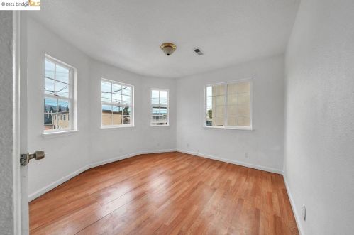 7117 Herbert Guice Way, Oakland CA  94621-3212 exterior