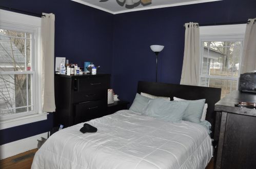 4 Fairview Ave, Nashua NH 03060-4105 exterior