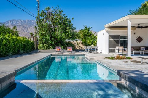 3551 Avenida Fey Norte, Palm Springs CA  92262-5409 exterior
