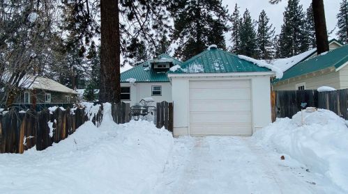 332 5th Ave, Portola CA  96122-9238 exterior