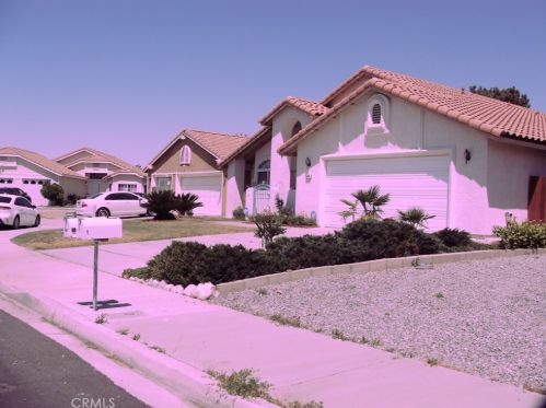 14440 Palo Alto Ct, Victorville, CA 92392-5400