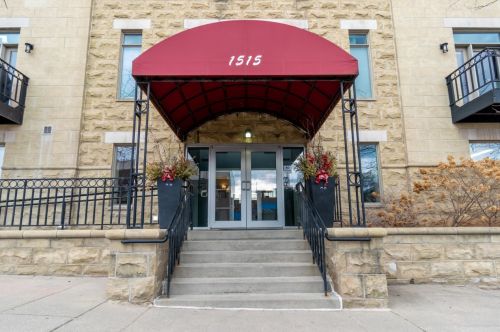 1515 Van Buren St, Milwaukee WI  53202-2097 exterior