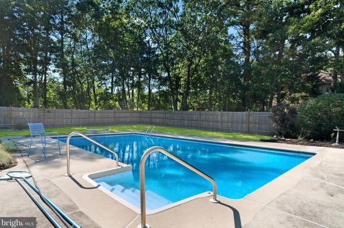 1 Madison Ct, Southampton NJ  08088-9046 exterior