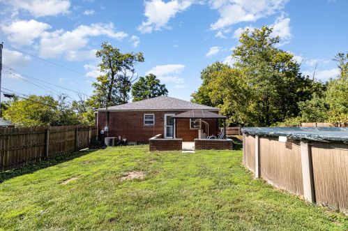 13 Meadow Ln, Florence KY  41042-2642 exterior