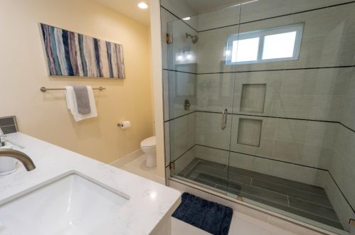 1466 Hollenbeck Ave, Sunnyvale CA  94087-4238 exterior