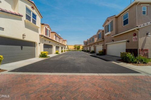 28778 Calle De La Paz Dr, Santa Clarita CA  91354-3006 exterior