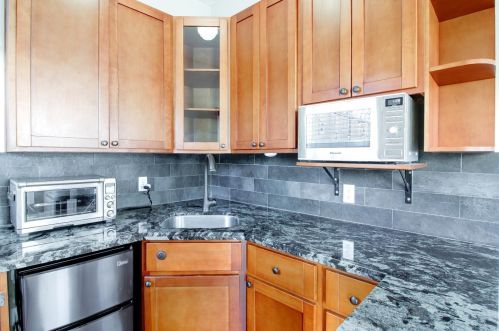 1491 Iris Ct, San Jose CA  95125-3355 exterior