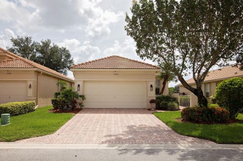 15564 Canabria Ln, Delray Beach, FL 33446-3180