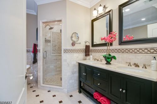 1 Mueller Pl, Warren NJ  07059-5703 exterior